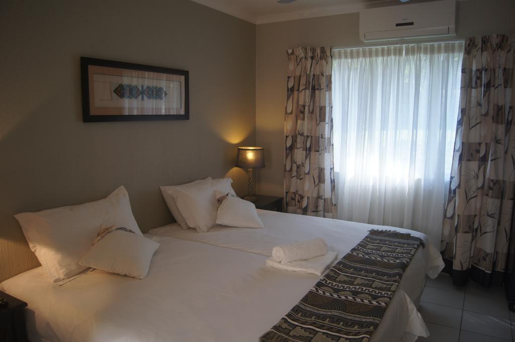 The Fever Tree Guest House ฮลูฮลูเว ภายนอก รูปภาพ
