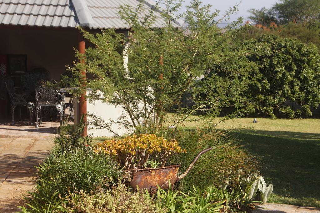 The Fever Tree Guest House ฮลูฮลูเว ภายนอก รูปภาพ