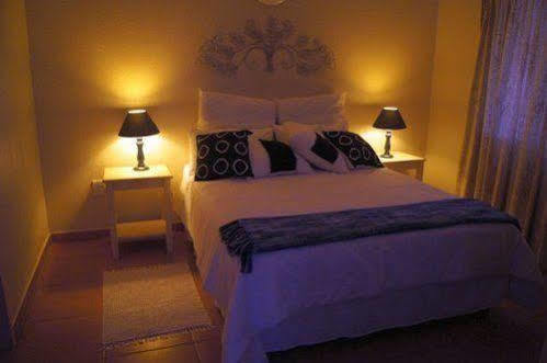 The Fever Tree Guest House ฮลูฮลูเว ภายนอก รูปภาพ