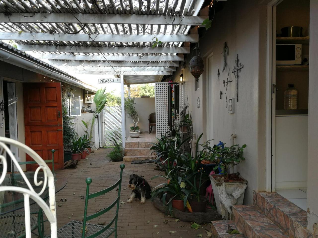 The Fever Tree Guest House ฮลูฮลูเว ภายนอก รูปภาพ